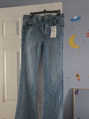 Zara Light Wash Blue Flared Jeans
